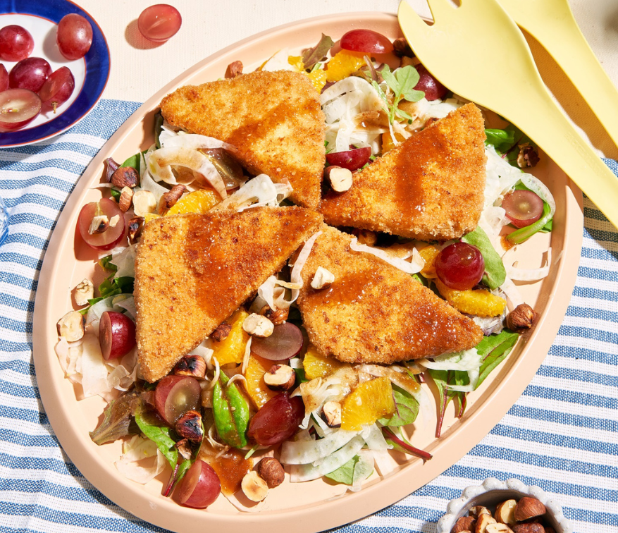 Fenchel-Orangen-Salat mit paniertem Sweet Chili Tofu Rezept für Fenchel-Orangen-Salat mit paniertem omami Sweet Chili Tofu